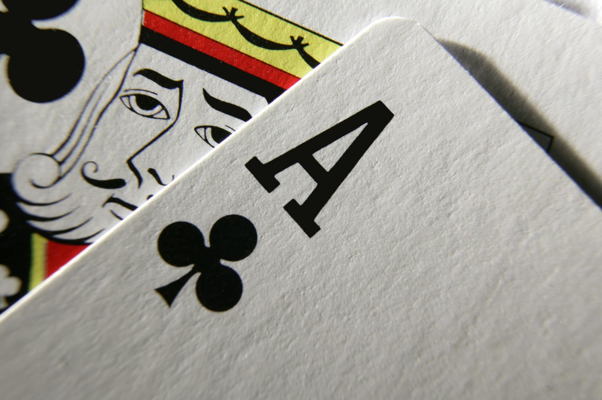 Le Meilleur Site de Poker en Ligne : Faut-il Payer ou Rester Gratuit ?